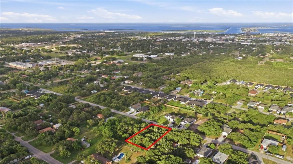 819 S 10TH, Aransas Pass, TX 78336 — photo 5