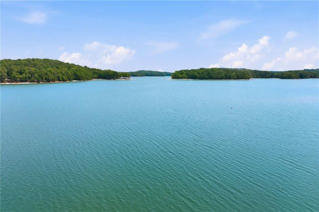 6995 Lakeside Place, Gainesville, GA 30506