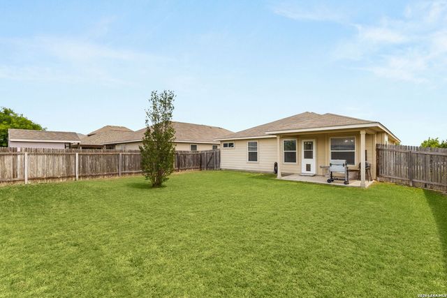 731 SPECTRUM DR, New Braunfels, TX 78130