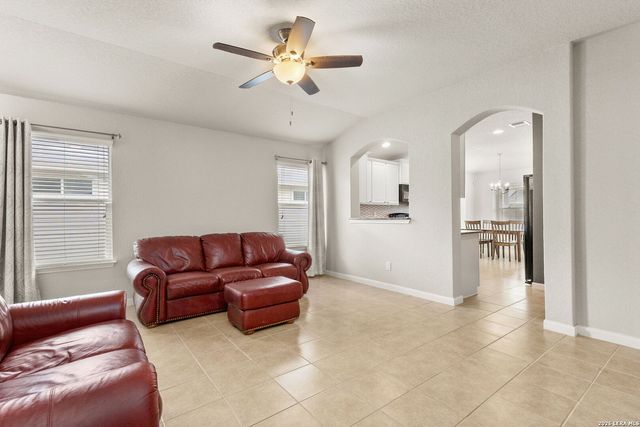 731 SPECTRUM DR, New Braunfels, TX 78130