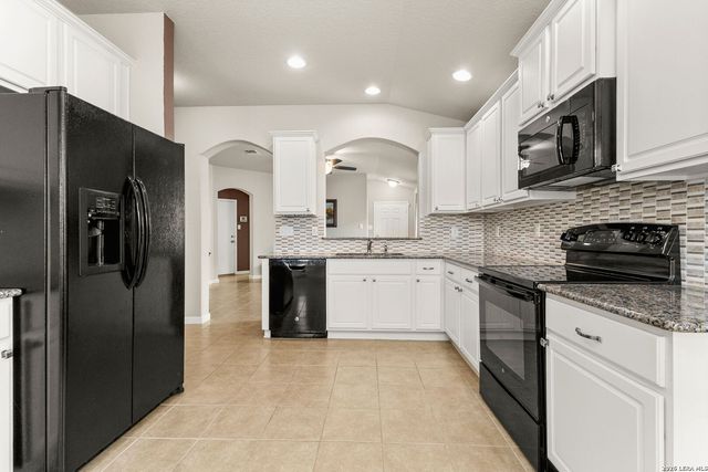 731 SPECTRUM DR, New Braunfels, TX 78130