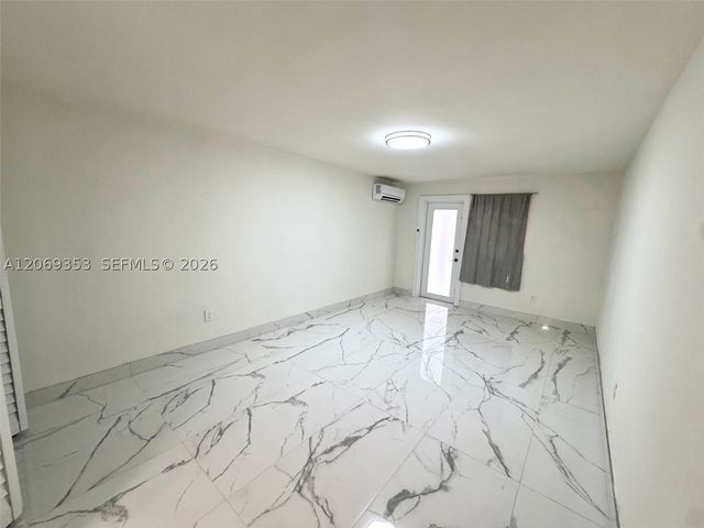 931 SW 82nd Ave 3, Miami, FL 33144
