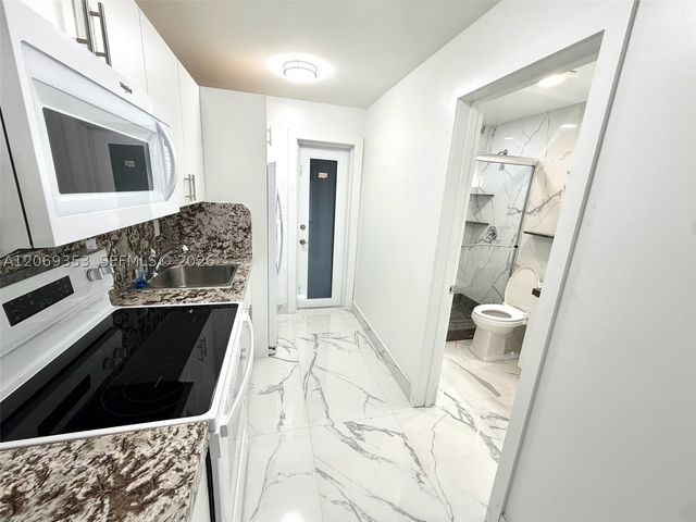 931 SW 82nd Ave 3, Miami, FL 33144