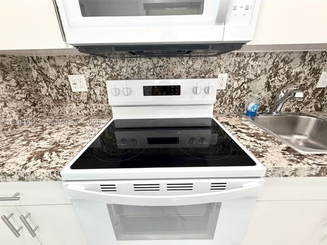 931 SW 82nd Ave 3, Miami, FL 33144