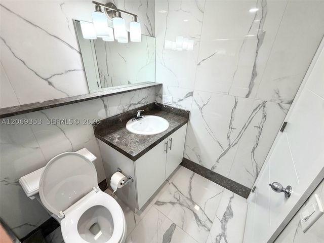931 SW 82nd Ave 3, Miami, FL 33144