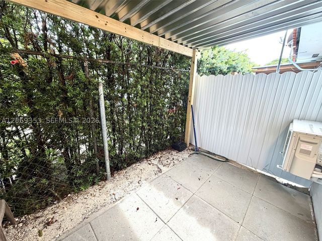 931 SW 82nd Ave 3, Miami, FL 33144