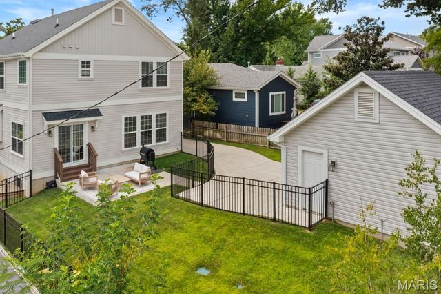 865 Fuhrmann Terrace, Glendale, MO 63122