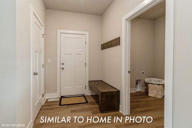 3153 NW Prescott Court, Grimes, IA 50111