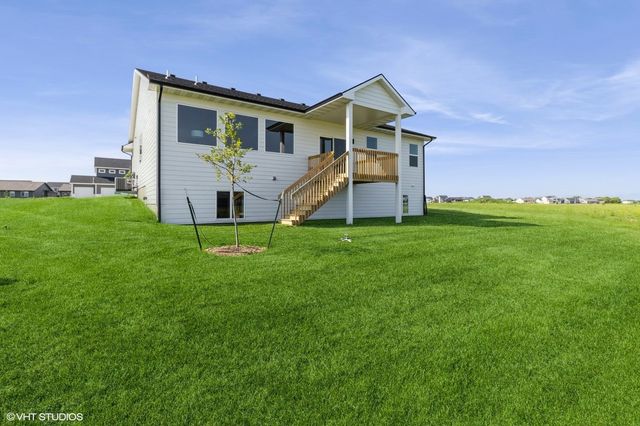 3153 NW Prescott Court, Grimes, IA 50111
