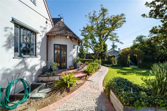 1447 N Euclid, Upland, CA 91786