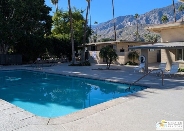 266 Araby Street, Palm Springs, CA 92264