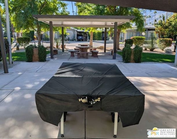 266 Araby Street, Palm Springs, CA 92264