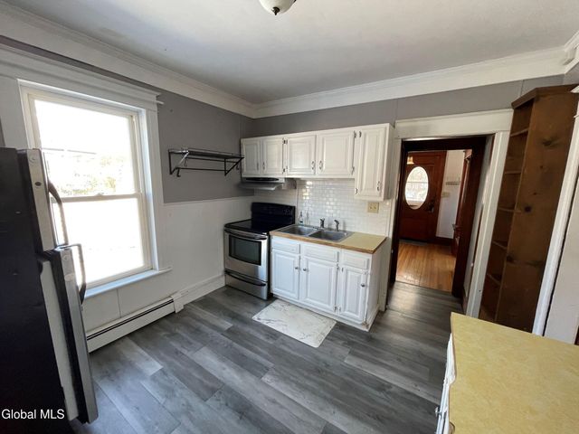 55 Seaman Avenue, Castleton-on-hudson, NY 12033