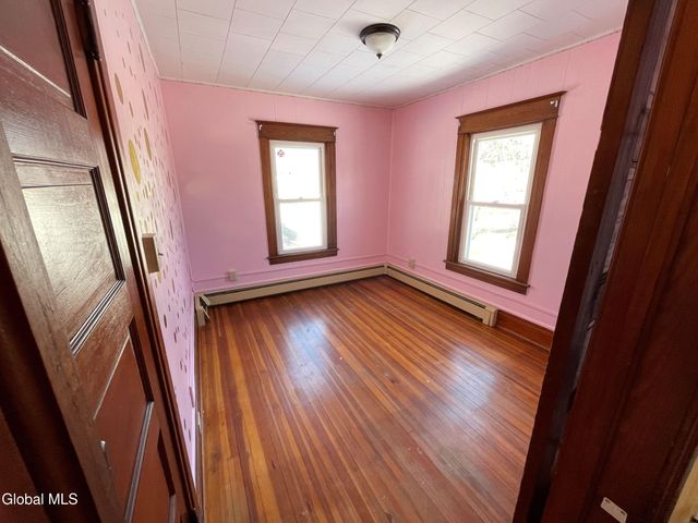 55 Seaman Avenue, Castleton-on-hudson, NY 12033