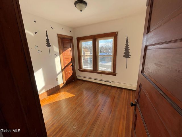 55 Seaman Avenue, Castleton-on-hudson, NY 12033