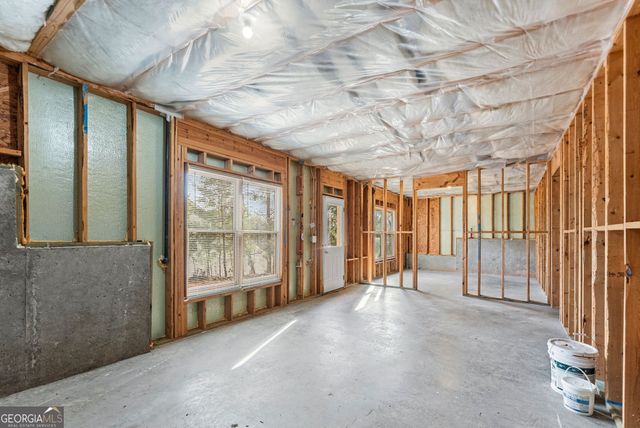 5987 Wellington Ave, Gainesville, GA 30506