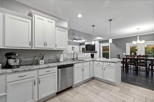 685 York Road NE, Cleveland, TN 37323