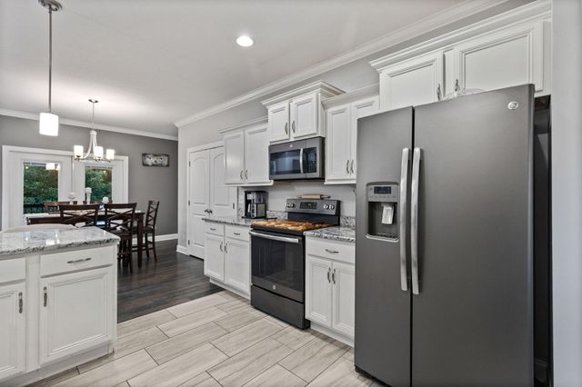 685 York Road NE, Cleveland, TN 37323
