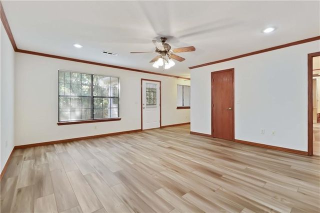 2915 E Sterling Court, Fayetteville, AR 72703