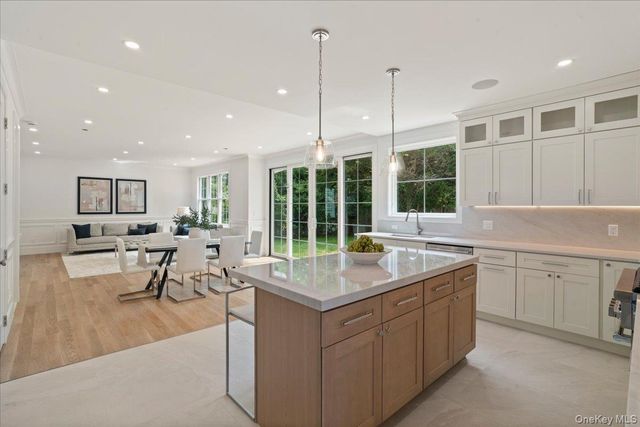 96 Shadyside Avenue, Port Washington, NY 11050