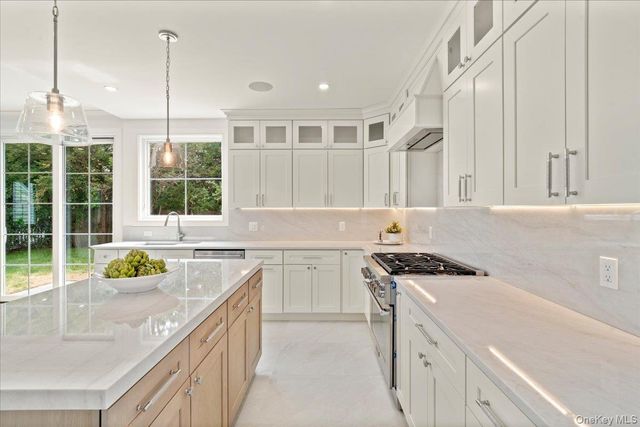 96 Shadyside Avenue, Port Washington, NY 11050