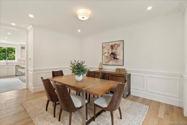 96 Shadyside Avenue, Port Washington, NY 11050