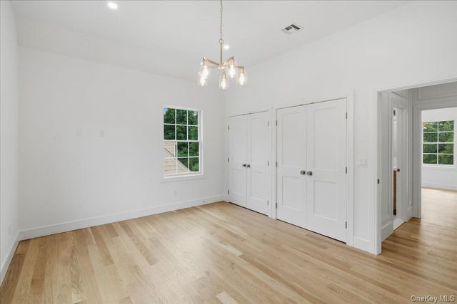 96 Shadyside Avenue, Port Washington, NY 11050