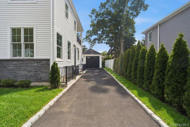 96 Shadyside Avenue, Port Washington, NY 11050