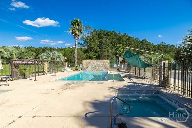 507 Cobblestone Circle, Bloomingdale, GA 31302