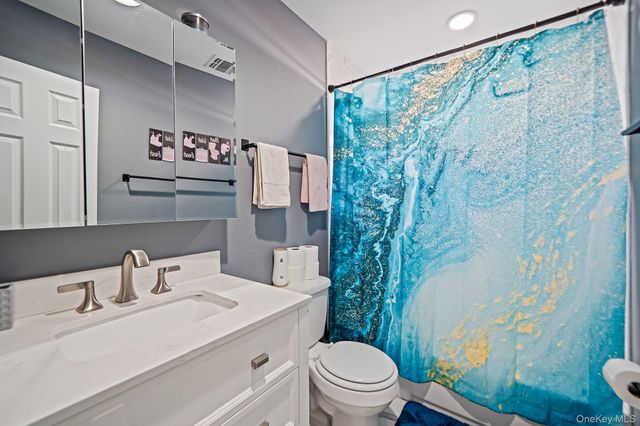 445 45th Street, Copiague, NY 11726