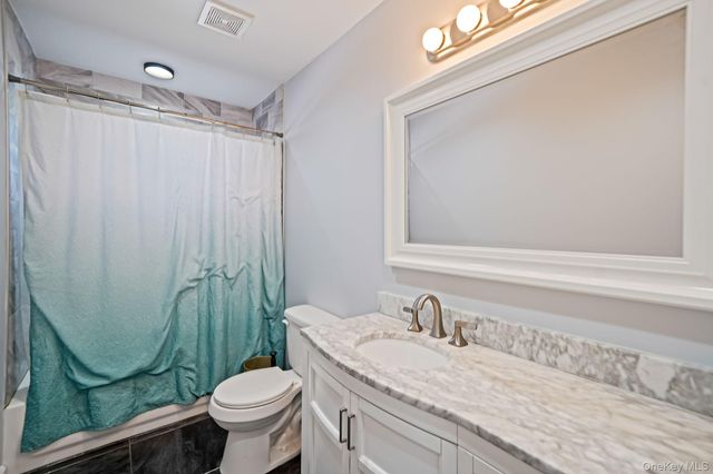 445 45th Street, Copiague, NY 11726