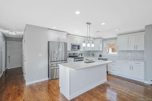 445 45th Street, Copiague, NY 11726