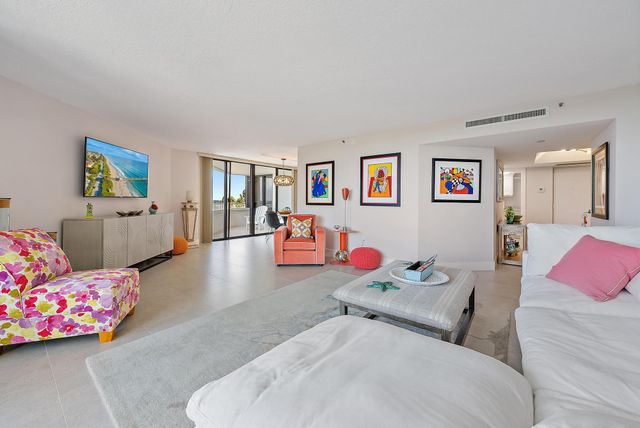 5070 N Ocean Drive 4c, Singer Island, FL 33404