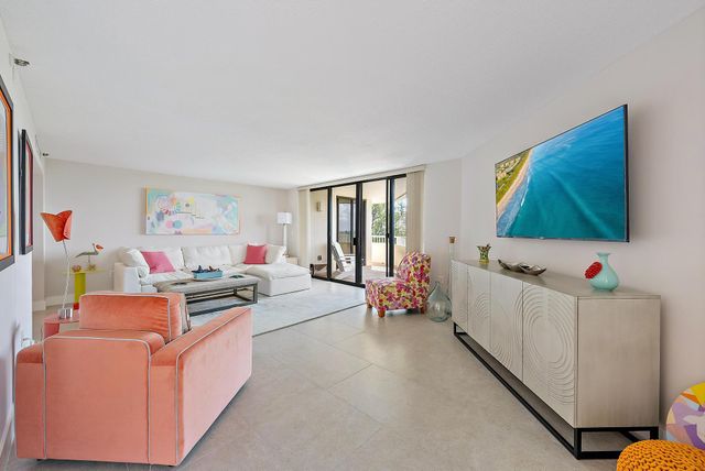 5070 N Ocean Drive 4c, Singer Island, FL 33404