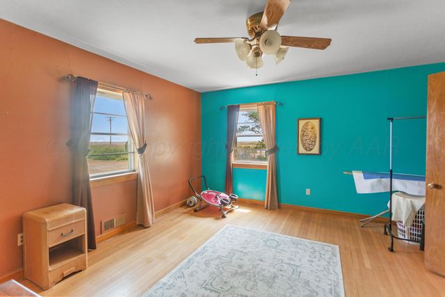 14210 FM1261, Spearman, TX 79081