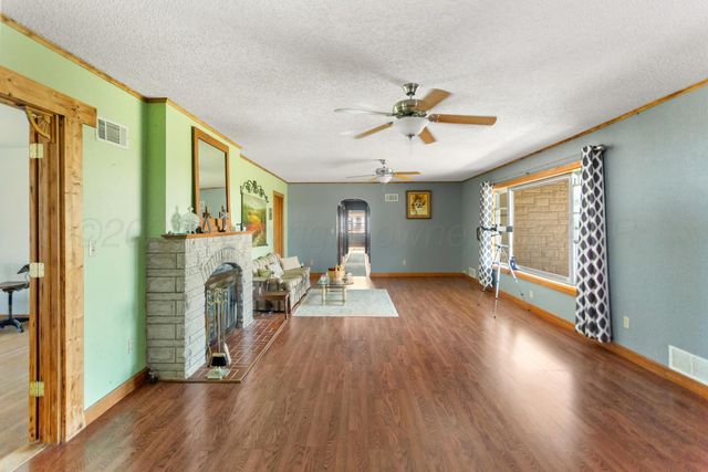 14210 FM1261, Spearman, TX 79081