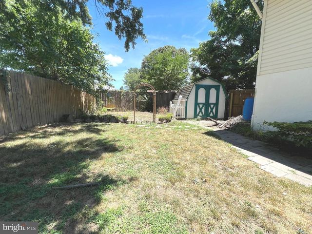 8205 MILLFIELD CT, Millersville, MD 21108