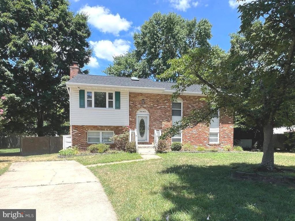8205 MILLFIELD CT, Millersville, MD 21108