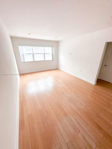 8000 NE Bayshore Ct 106, Miami, FL 33138