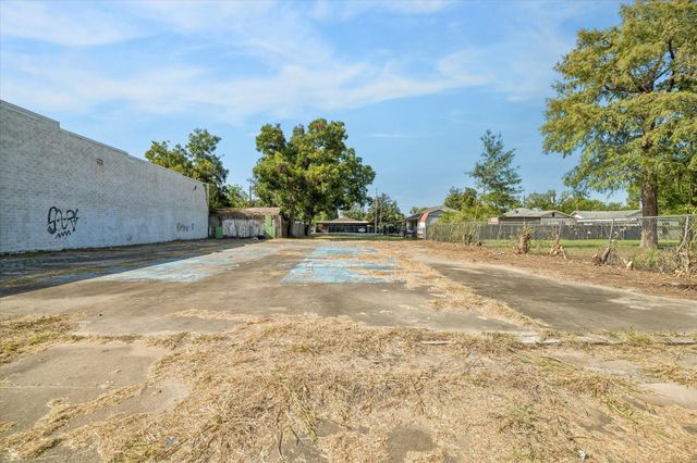 7003 Lyons Avenue, Houston, TX 77020