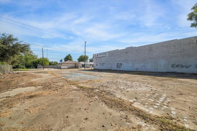 7003 Lyons Avenue, Houston, TX 77020