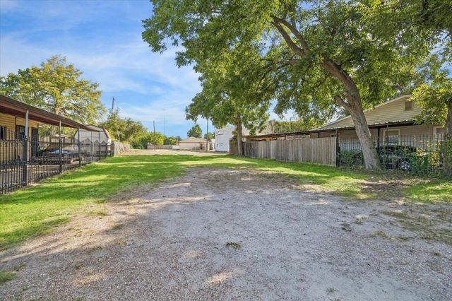 7003 Lyons Avenue, Houston, TX 77020