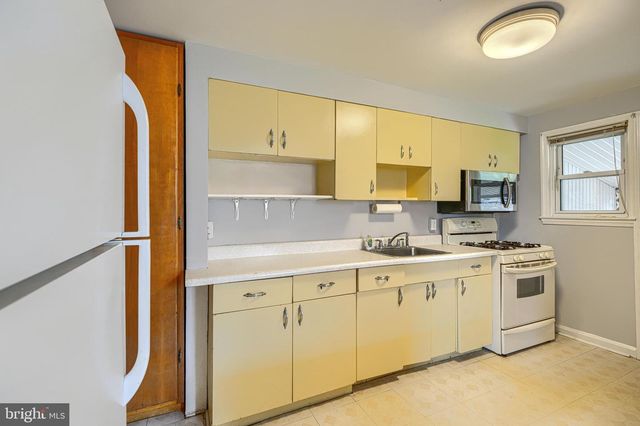 7114 GREENWOOD AVE, Baltimore, MD 21206