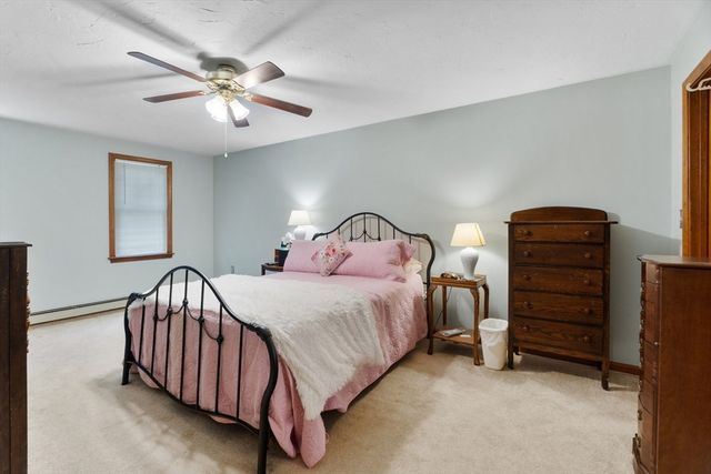 3 Pudding Street, Uxbridge, MA 01569