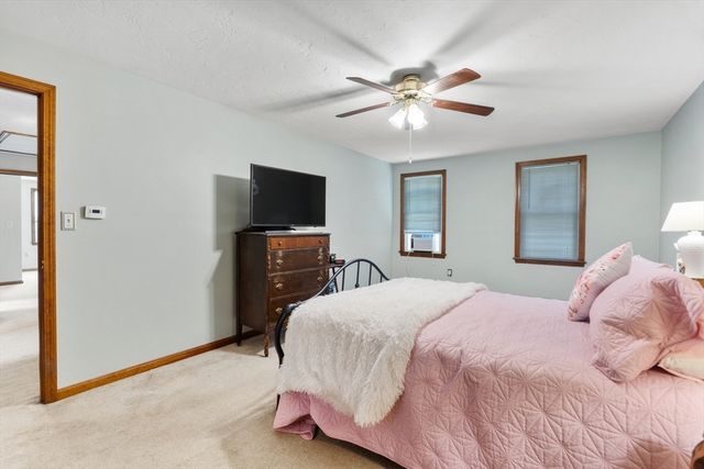 3 Pudding Street, Uxbridge, MA 01569