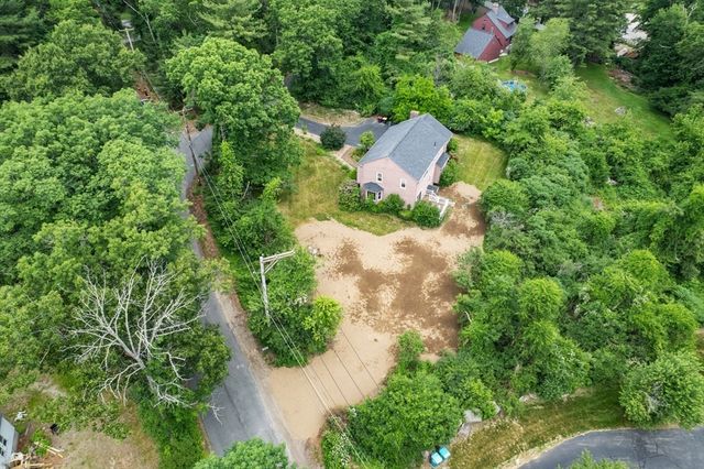 3 Pudding Street, Uxbridge, MA 01569