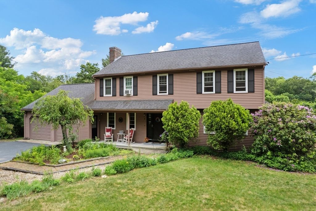 3 Pudding Street, Uxbridge, MA 01569