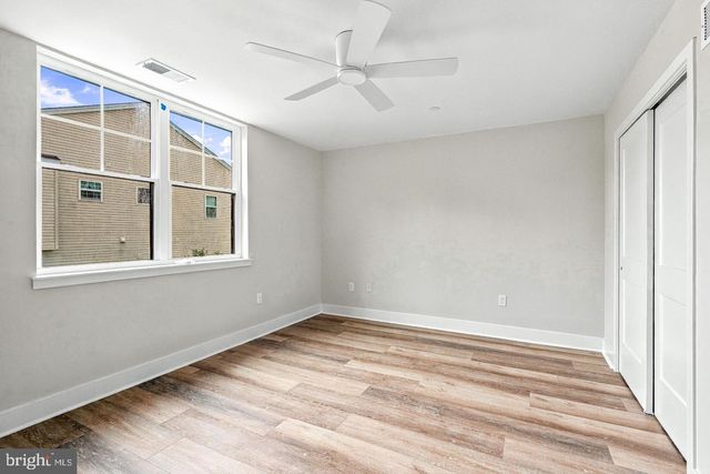 303B FOUNTAIN ST, Philadelphia, PA 19128