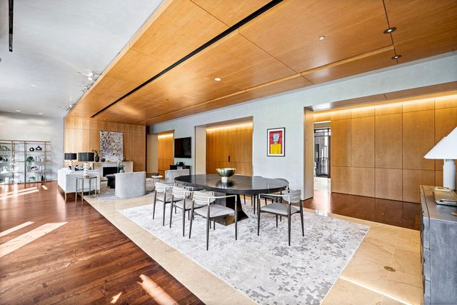 65 E GOETHE Street 3W, Chicago, IL 60610
