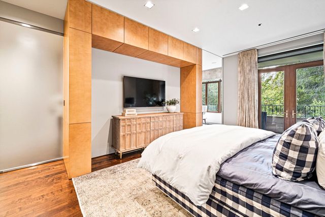 65 E GOETHE Street 3W, Chicago, IL 60610